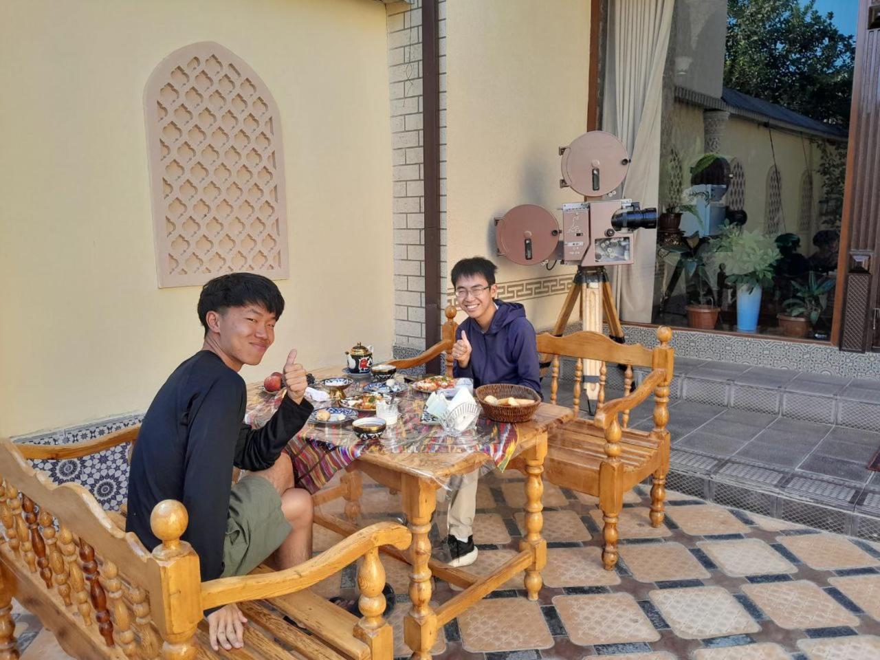 Turkistan Hotel Kogon Exteriör bild