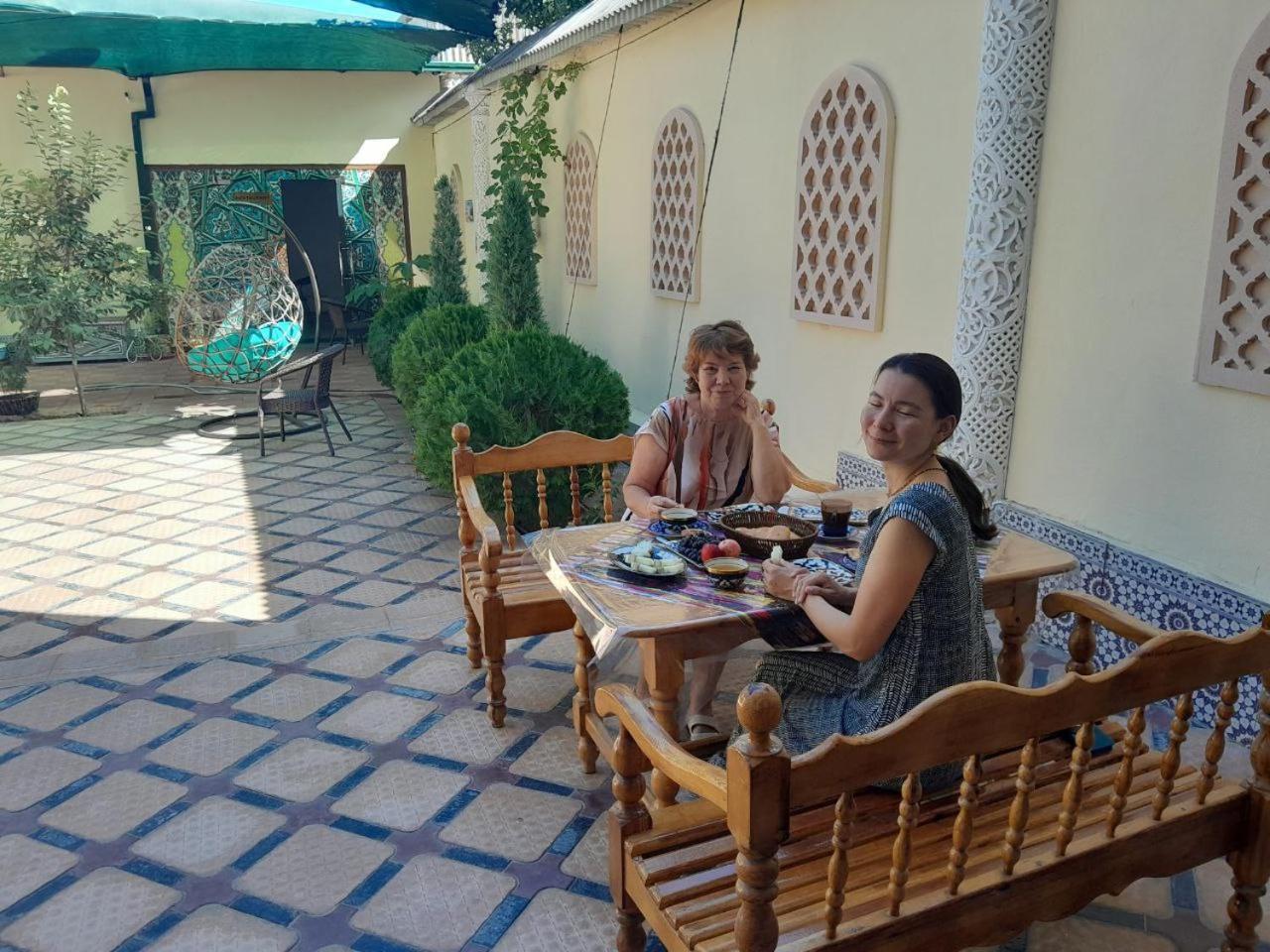 Turkistan Hotel Kogon Exteriör bild